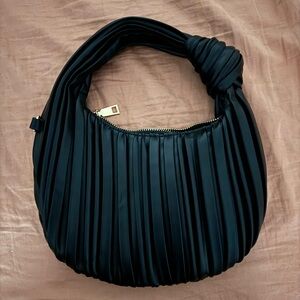 Trendy Black Ruched Hobo Bag – Pleated Shoulder Handbag, Minimalist Style